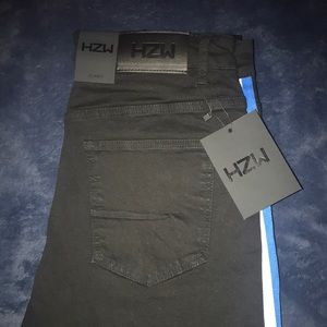 Brand New skinny size 32x32 jeans
